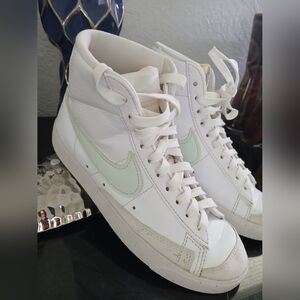 Nike Women's White and Mint High-Top Sneakers
